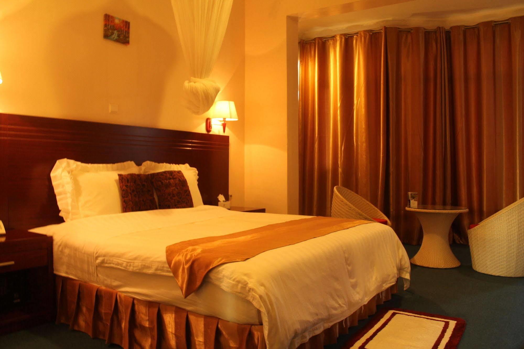 Nobleza Hotel Kigali Esterno foto