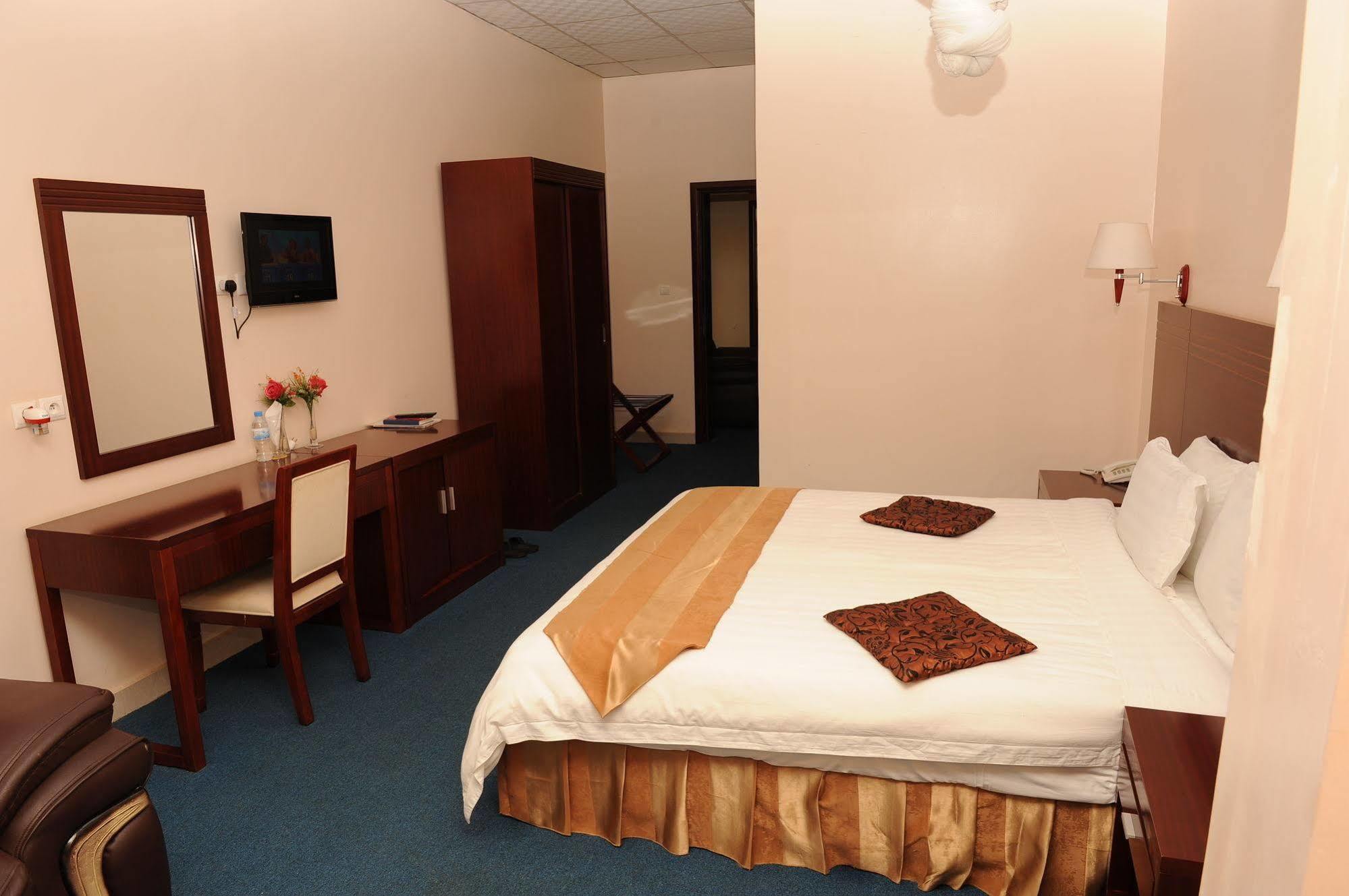 Nobleza Hotel Kigali Esterno foto